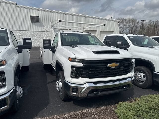 2025 Chevrolet Silverado 3500 HD Chassis Cab Work Truck