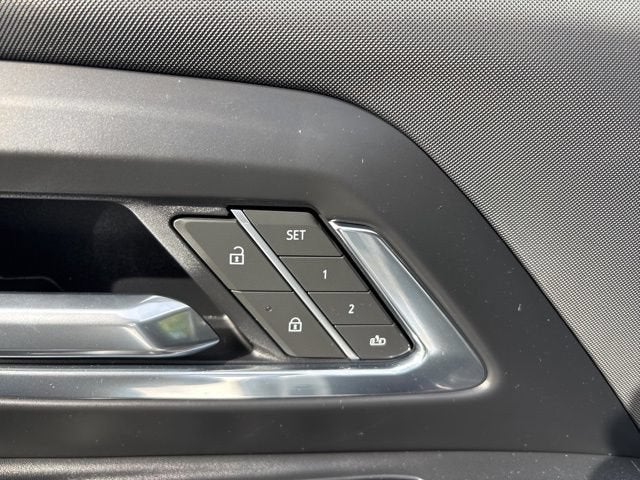 2025 Chevrolet Silverado EV RST - Max Range