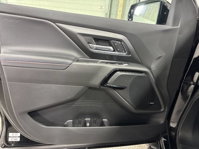 2025 Chevrolet Silverado EV RST - Max Range