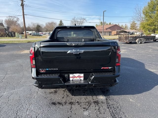 2025 Chevrolet Silverado EV RST - Max Range