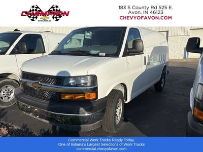 2025 Chevrolet Express Cargo WT