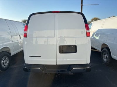 2025 Chevrolet Express Cargo WT