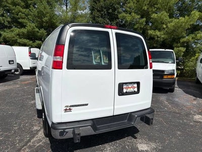 2025 Chevrolet Express Cargo WT