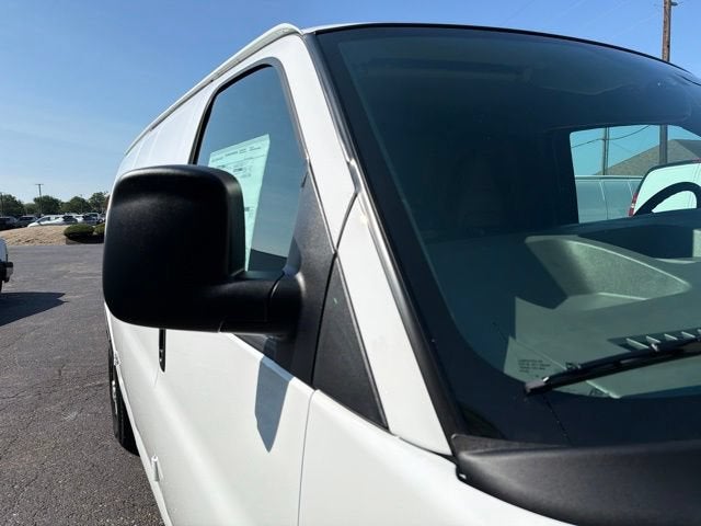 2026 Chevrolet Express Cargo 1WT