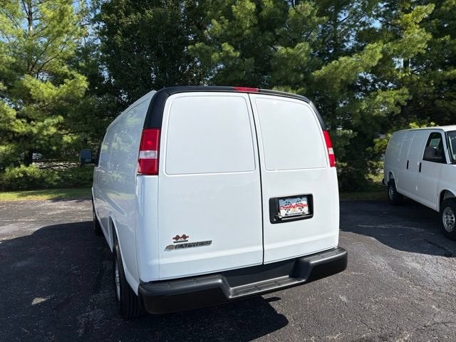 2026 Chevrolet Express Cargo 1WT