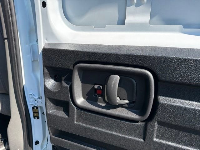2026 Chevrolet Express Cargo 1WT