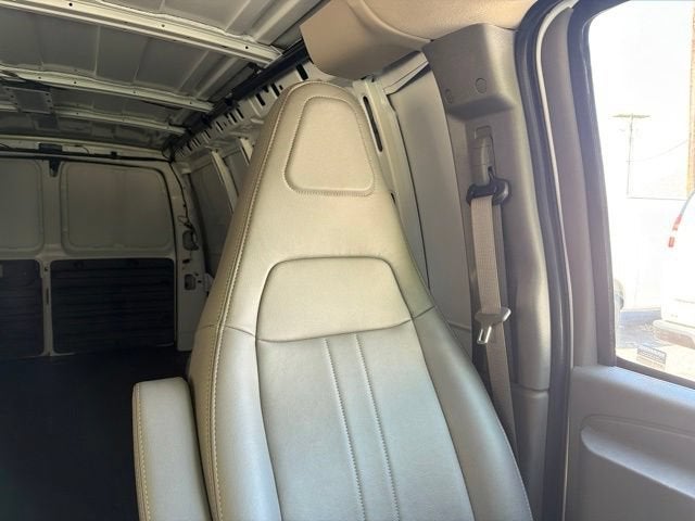 2026 Chevrolet Express Cargo 1WT