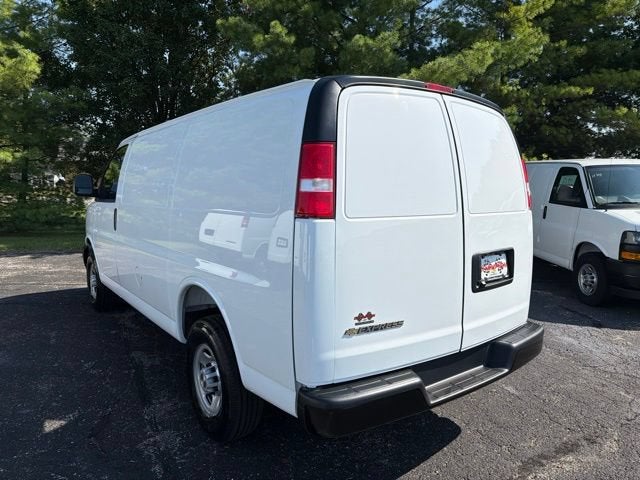 2026 Chevrolet Express Cargo 1WT