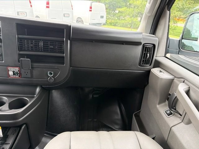 2026 Chevrolet Express Cargo 1WT