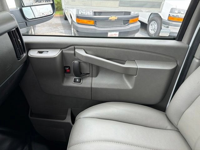 2026 Chevrolet Express Cargo 1WT