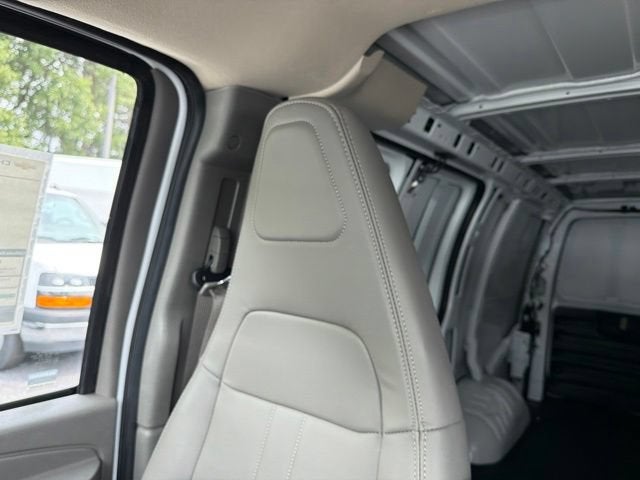 2026 Chevrolet Express Cargo 1WT