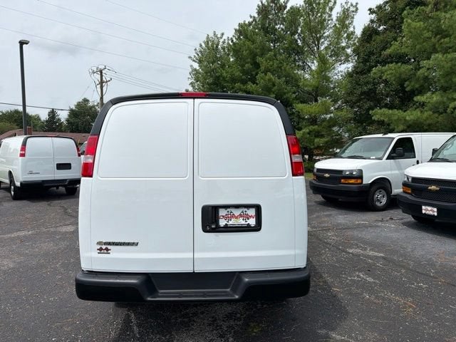 2026 Chevrolet Express Cargo 1WT
