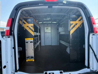 2025 Chevrolet Express Cargo WT