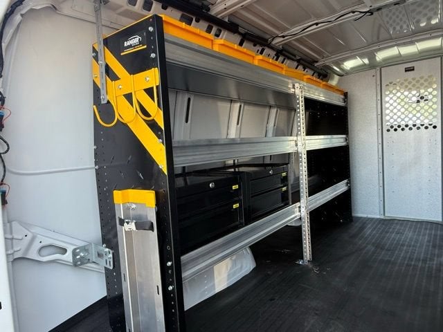 2025 Chevrolet Express Cargo WT
