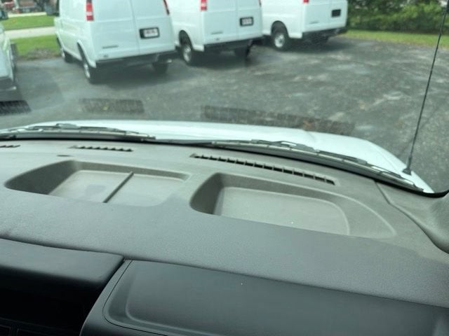 2026 Chevrolet Express Cargo 1WT