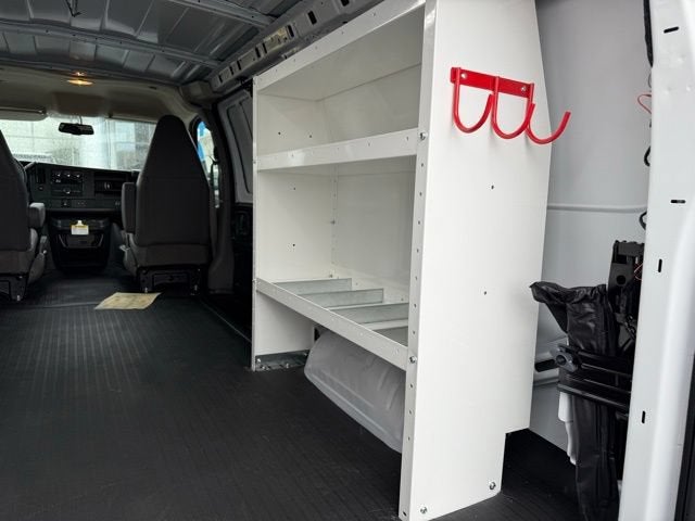 2025 Chevrolet Express Cargo WT