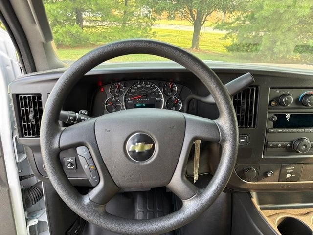 Photo 33