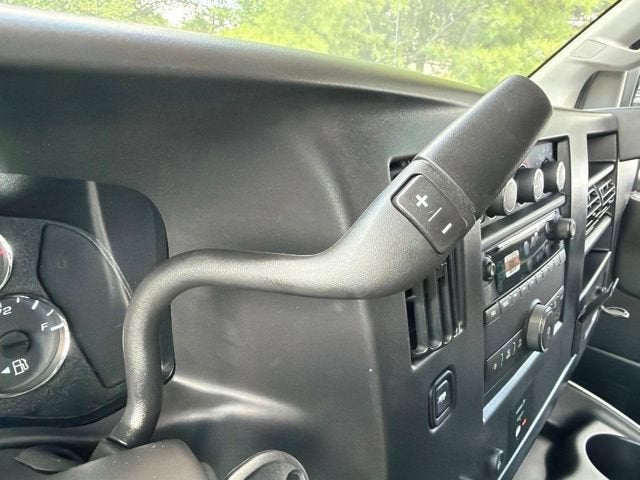 2026 Chevrolet Express Cargo 1WT