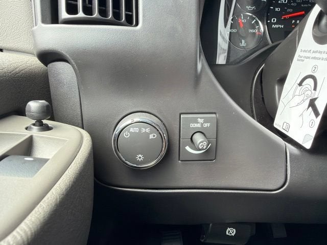 2026 Chevrolet Express Cargo 1WT