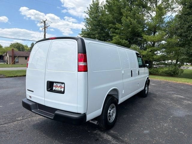 2026 Chevrolet Express Cargo 1WT