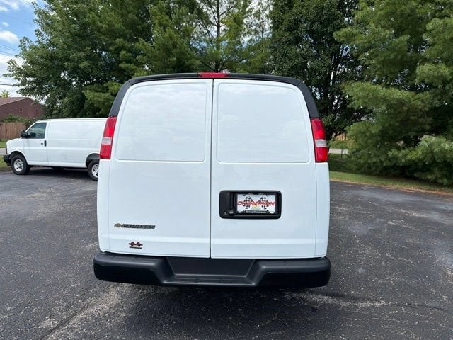 2026 Chevrolet Express Cargo 1WT