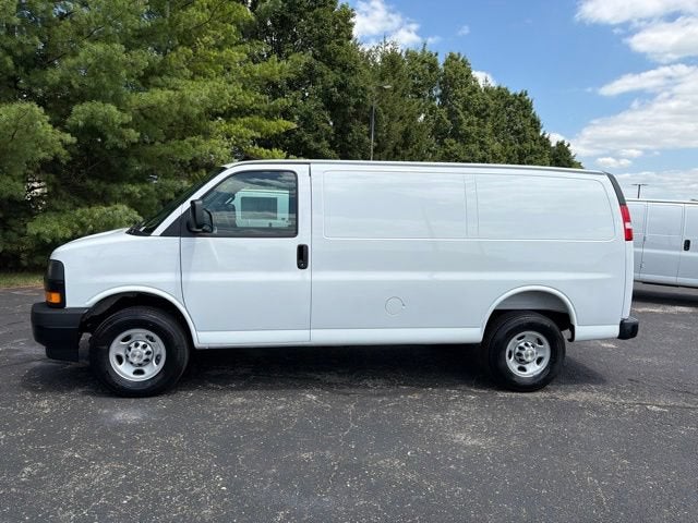 2026 Chevrolet Express Cargo 1WT