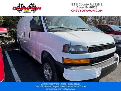 2025 Chevrolet Express Cargo WT
