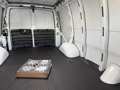 2025 Chevrolet Express Cargo WT