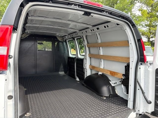 Photo 16