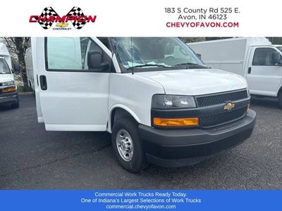 2025 Chevrolet Express Cargo WT