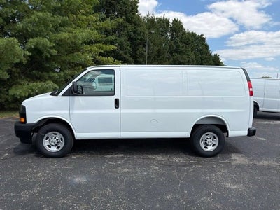 2026 Chevrolet Express Cargo 1WT