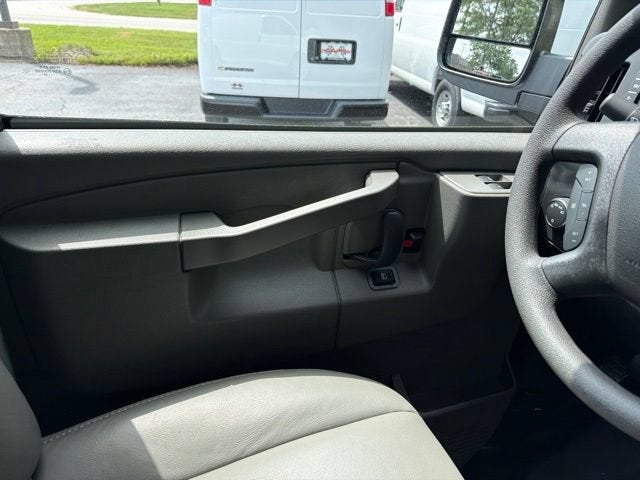 2026 Chevrolet Express Cargo 1WT