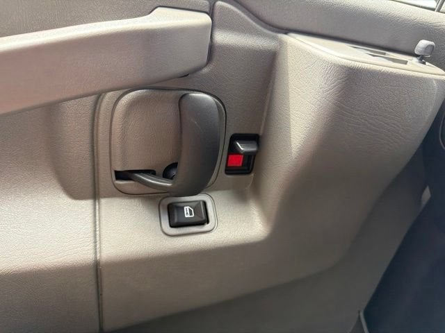 2026 Chevrolet Express Cargo 1WT