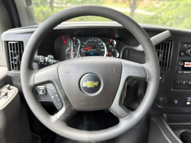 2026 Chevrolet Express Cargo 1WT