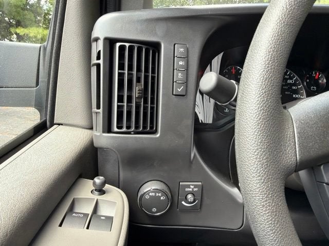 2026 Chevrolet Express Cargo 1WT