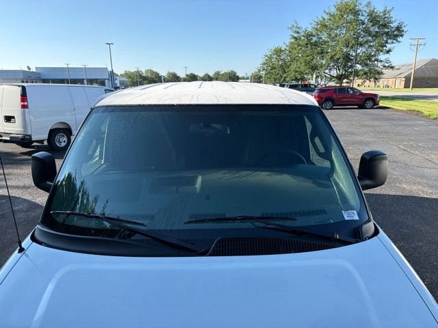 2026 Chevrolet Express Cargo 1WT