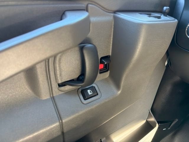 2026 Chevrolet Express Cargo 1WT