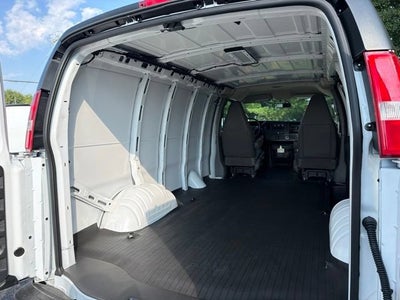 2026 Chevrolet Express Cargo 1WT