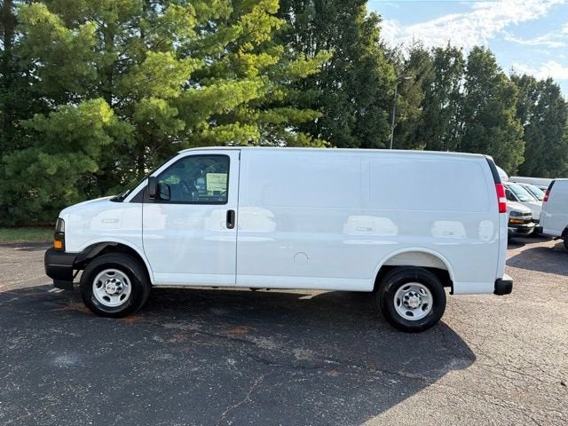 2026 Chevrolet Express Cargo 1WT