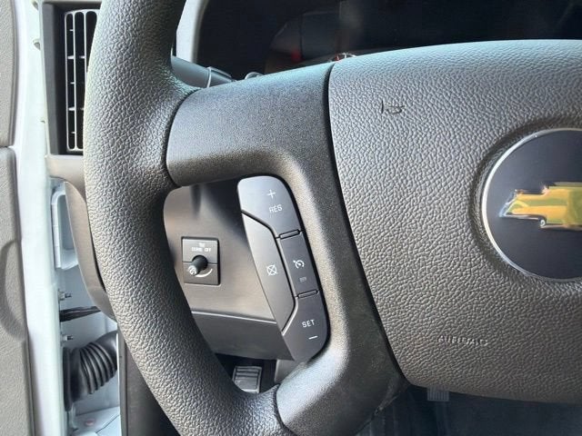 2026 Chevrolet Express Cargo 1WT