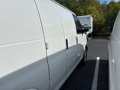 2025 Chevrolet Express Cargo WT