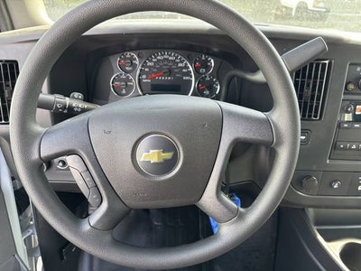 2025 Chevrolet Express Cargo WT