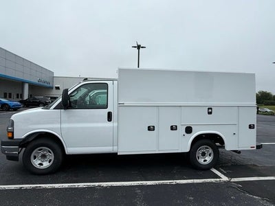 2025 Chevrolet Express Cutaway 3500 1WT