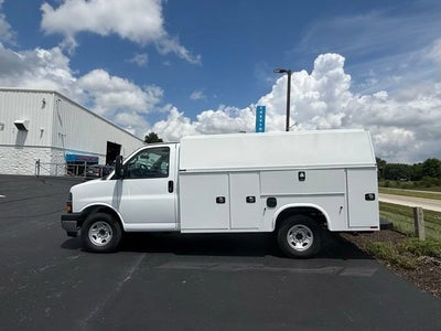 2025 Chevrolet Express Cutaway 3500 1WT