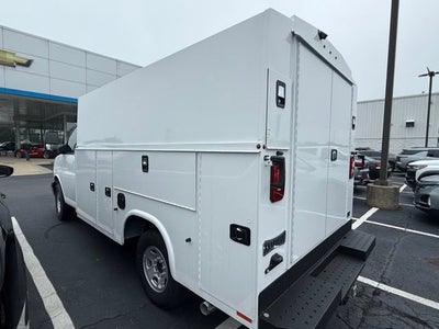 2025 Chevrolet Express Cutaway 3500 1WT