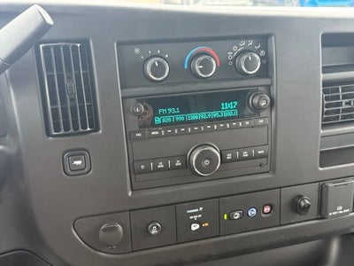 2025 Chevrolet Express Cutaway 3500 1WT