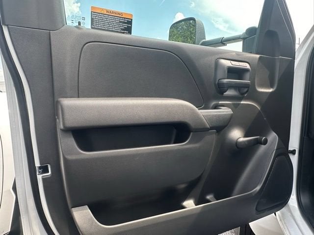 2024 Chevrolet Silverado 5500 HD Work Truck