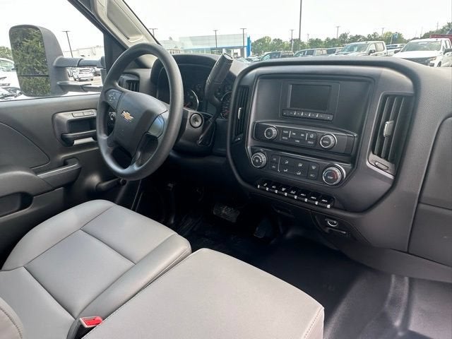 2024 Chevrolet Silverado 5500 HD Work Truck