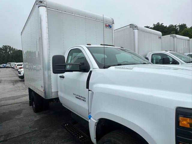 2024 Chevrolet Silverado 5500 HD Work Truck