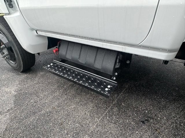 2024 Chevrolet Silverado 5500 HD Work Truck